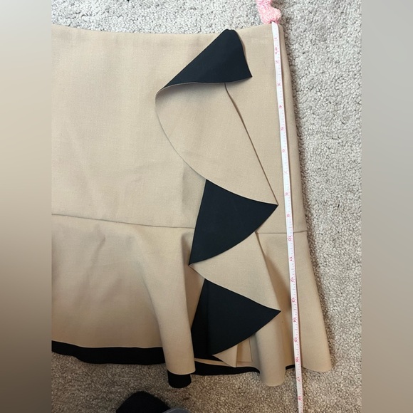 Club Monaco Paola Crepe Ruffle Skirt Size 12 - Picture 7 of 9